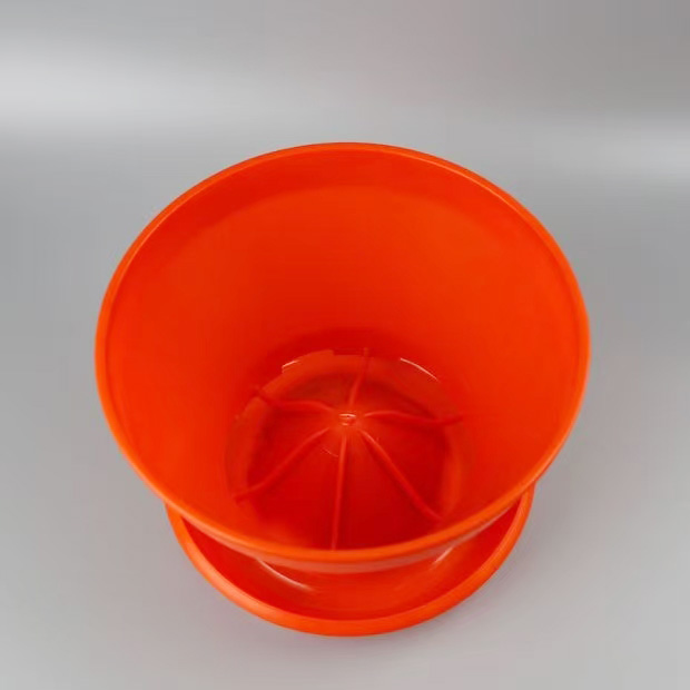 Chick opening tray, chicken feed tray